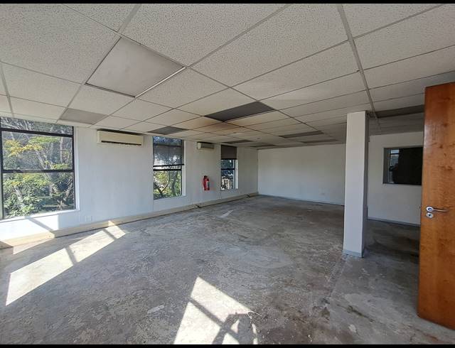 413M² OFFICE TO LET IN CRAIGHALL